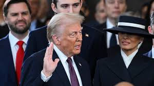 /imagenes/trump_asume.jpg