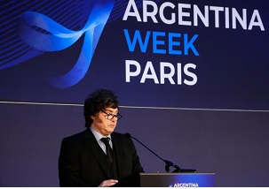 /imagenes/milei_paris.jpg